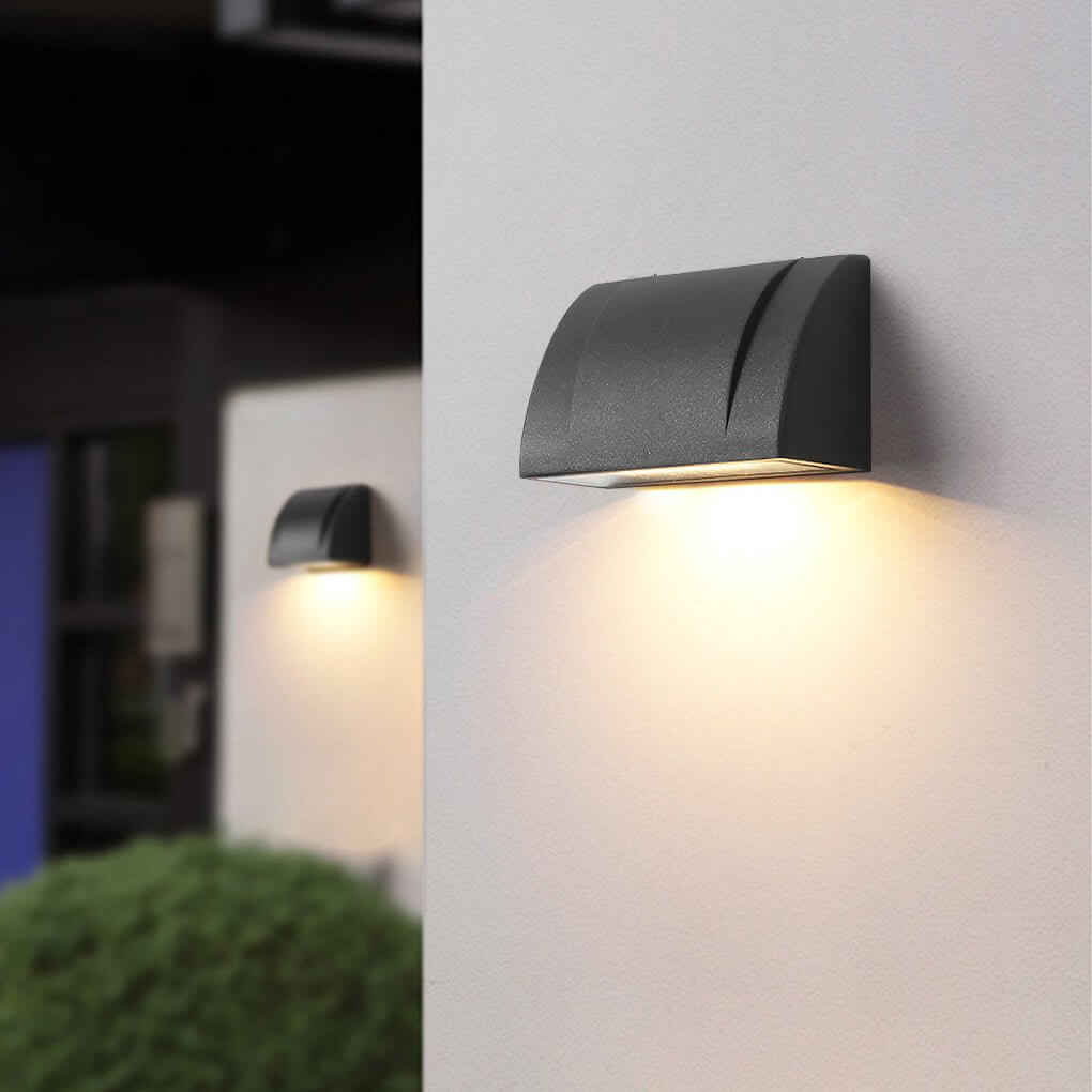 Irvng Modern Minimalist Outdoor Wall Light