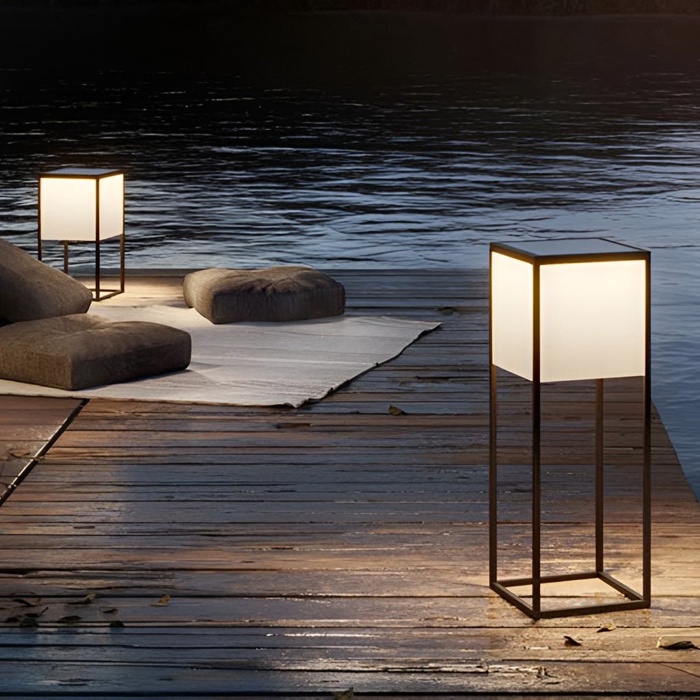 George Square Lampshade Robust Steel Outdoor Post Light
