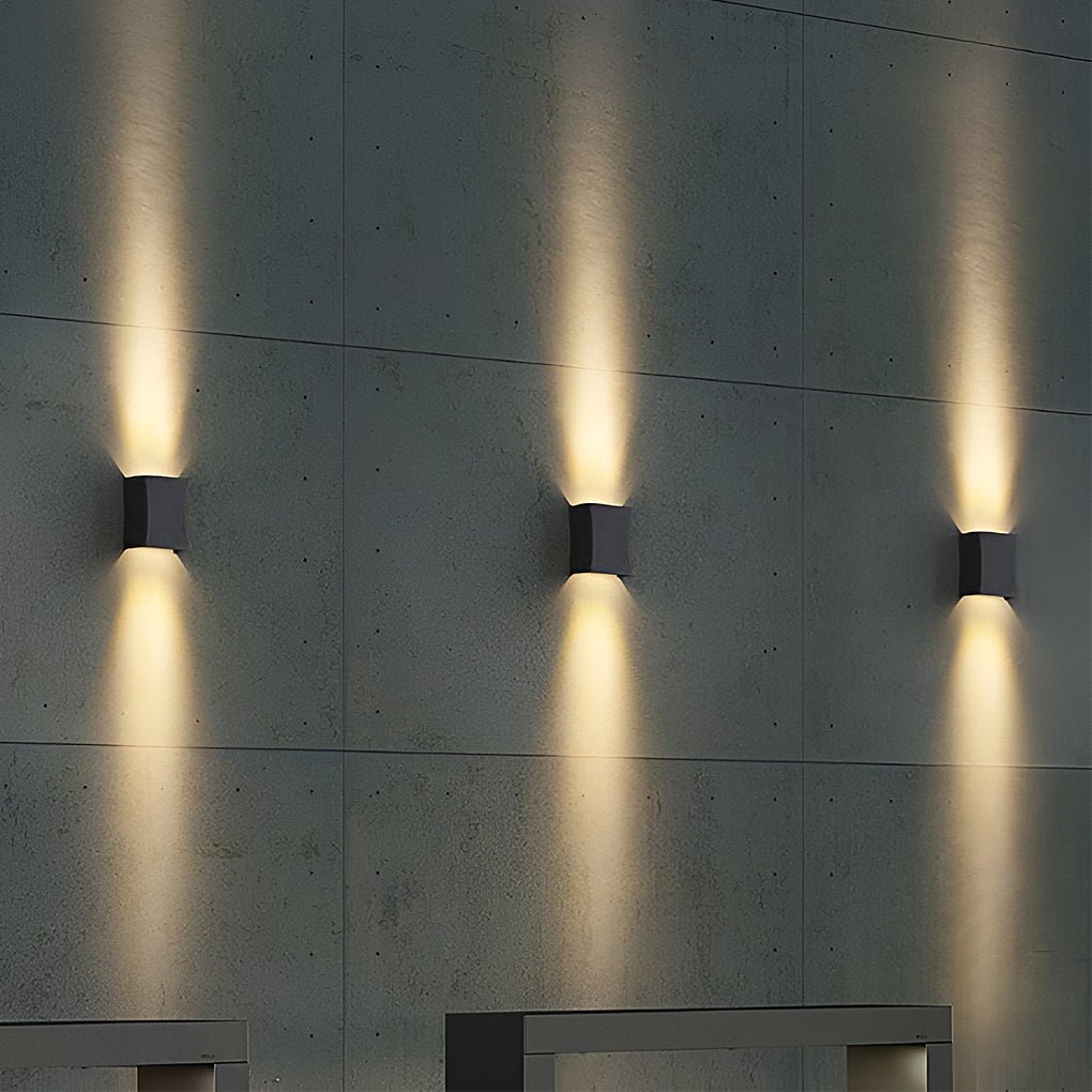 Lillin Classic Modern LED Outdoor Wall Sconce