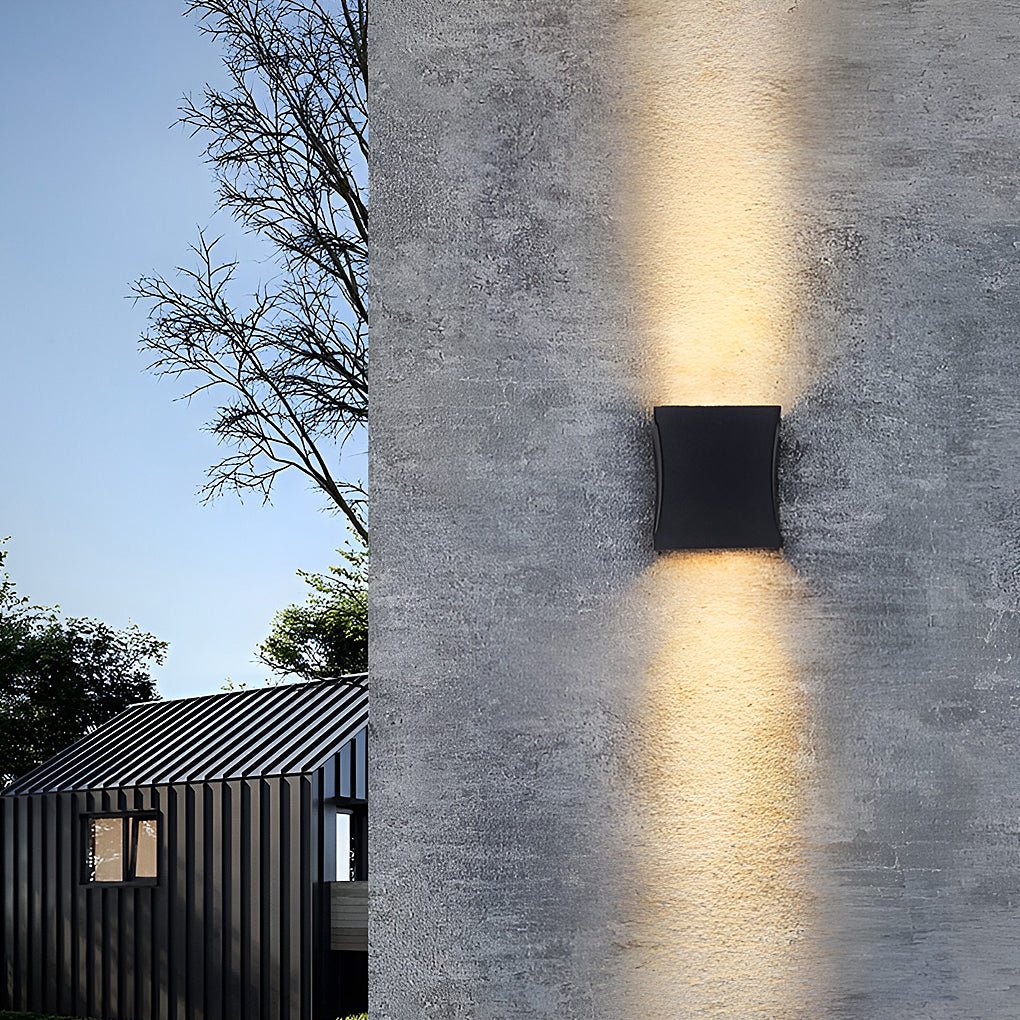 Lillin Classic Modern LED Outdoor Wall Sconce
