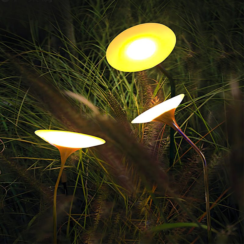 Earl Mushroom Creative Modern Lawn Outdoor Lights