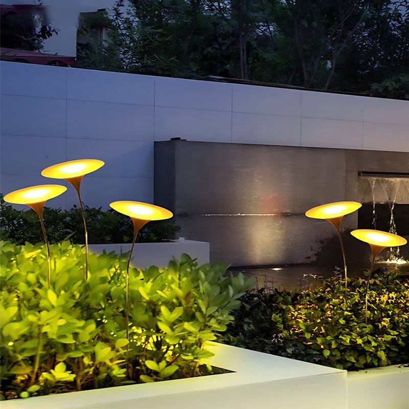 Earl Mushroom Creative Modern Lawn Outdoor Lights