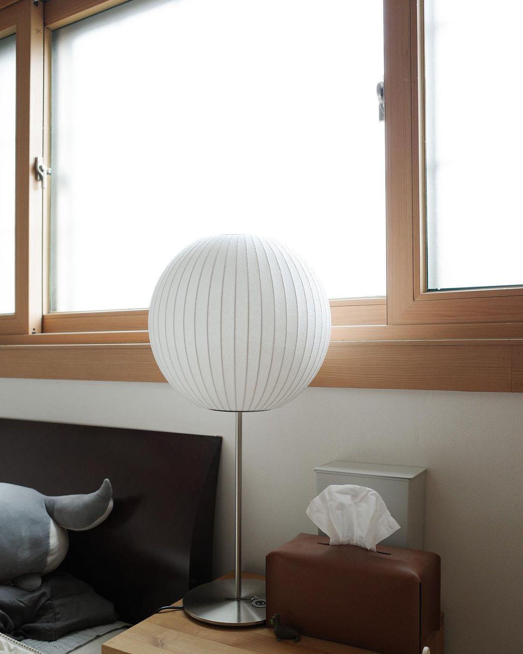 Solisive Steel Artistic Table Lamp-Neutral Decor