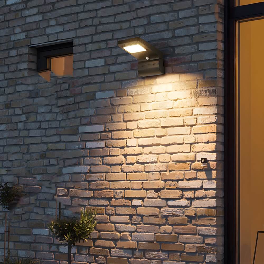 Luciay Classic LED Solar PC Lens Outdoor Wall Lights