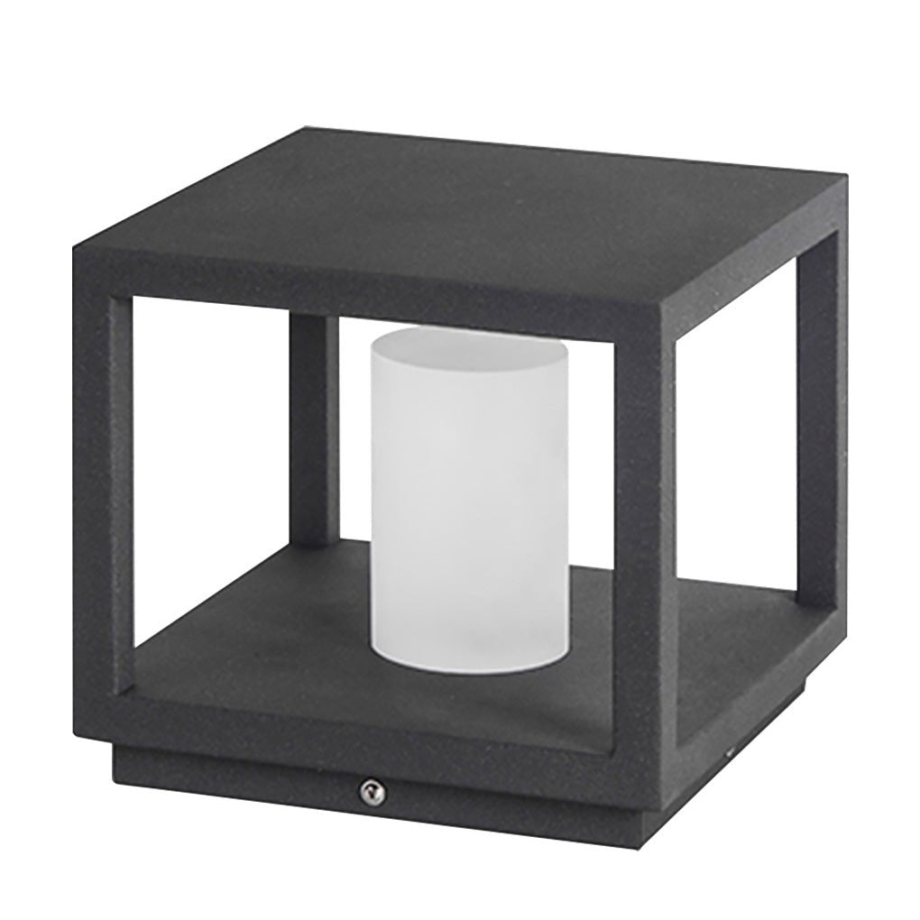 Des Decorative LED Solar Landscape Outdoor Post Lights