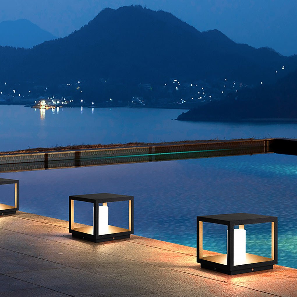 Des Decorative LED Solar Landscape Outdoor Post Lights