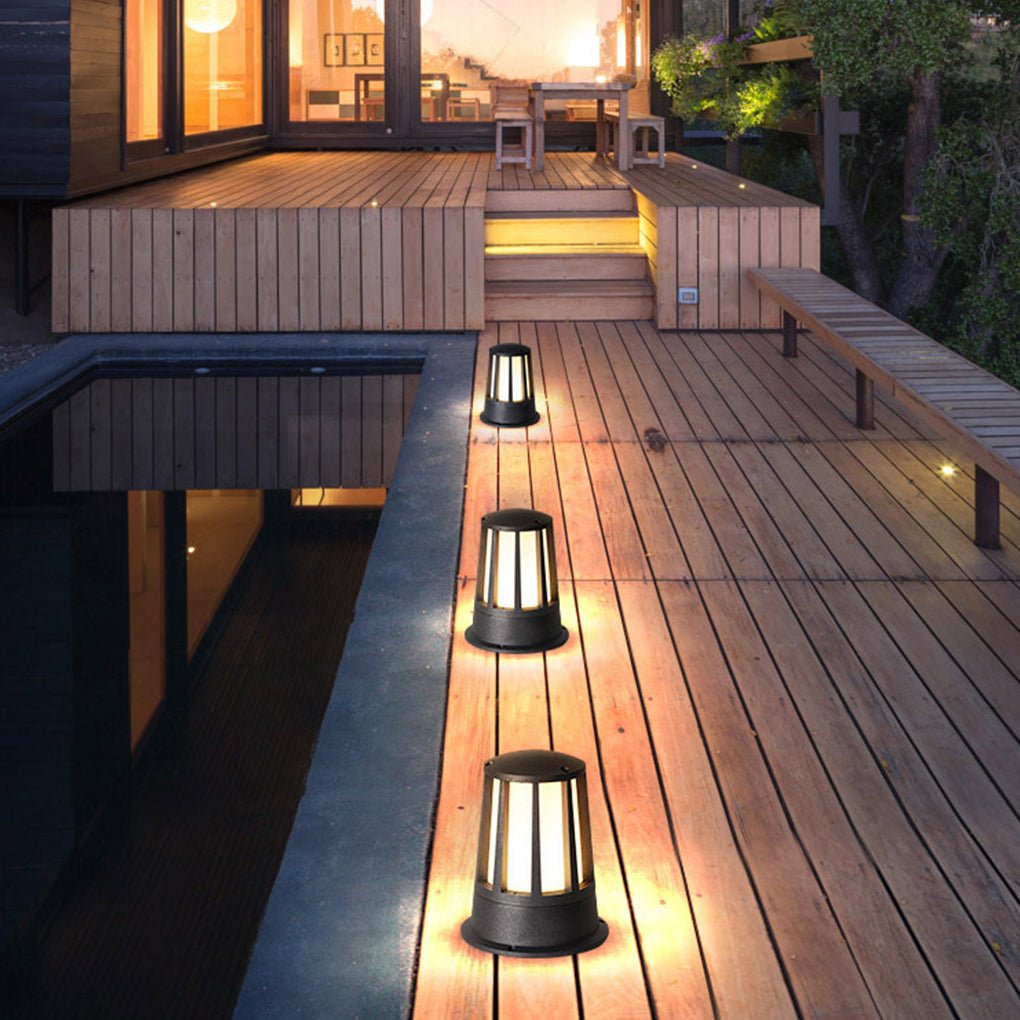 Hector LED Classic Landscape Outdoor Light