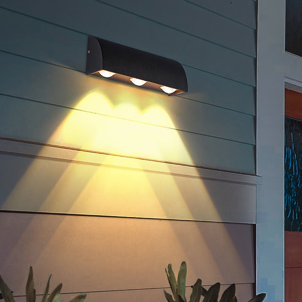 Blueber Minimalist Courtyard LED Outdoor Wall Light