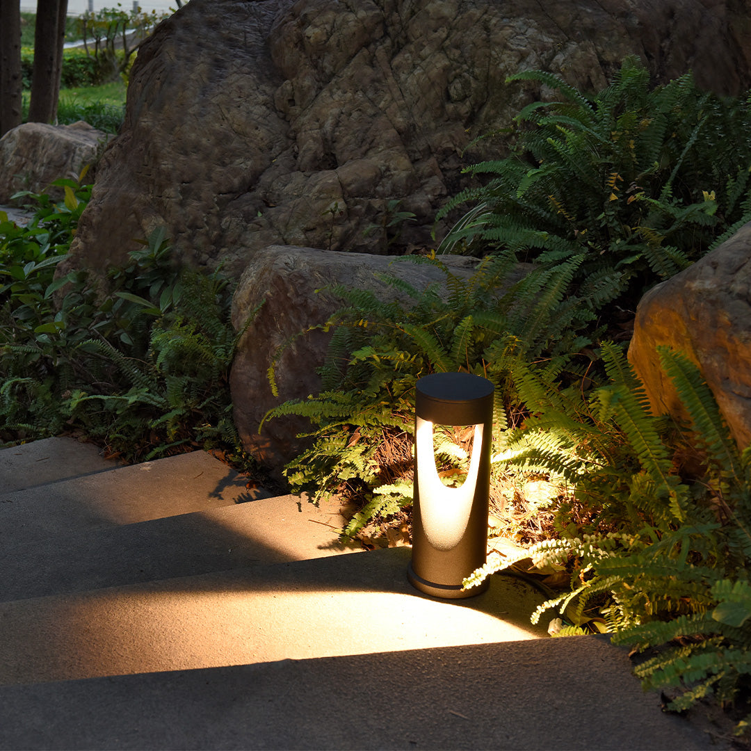 Searchy Bollard Minimalist Nordic Outdoor Light