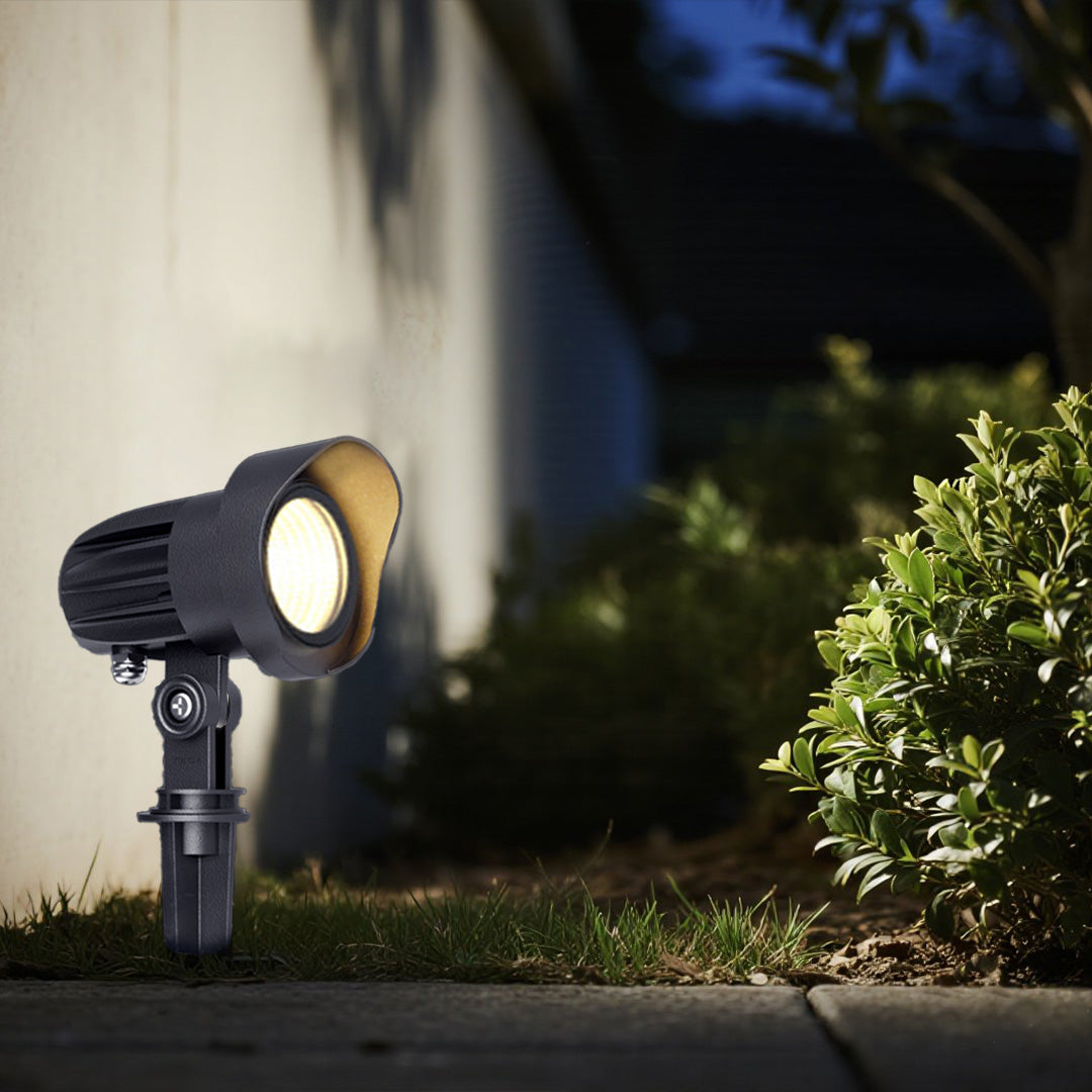 Britne LED Modern Minimalist Outdoor Lawn Lights