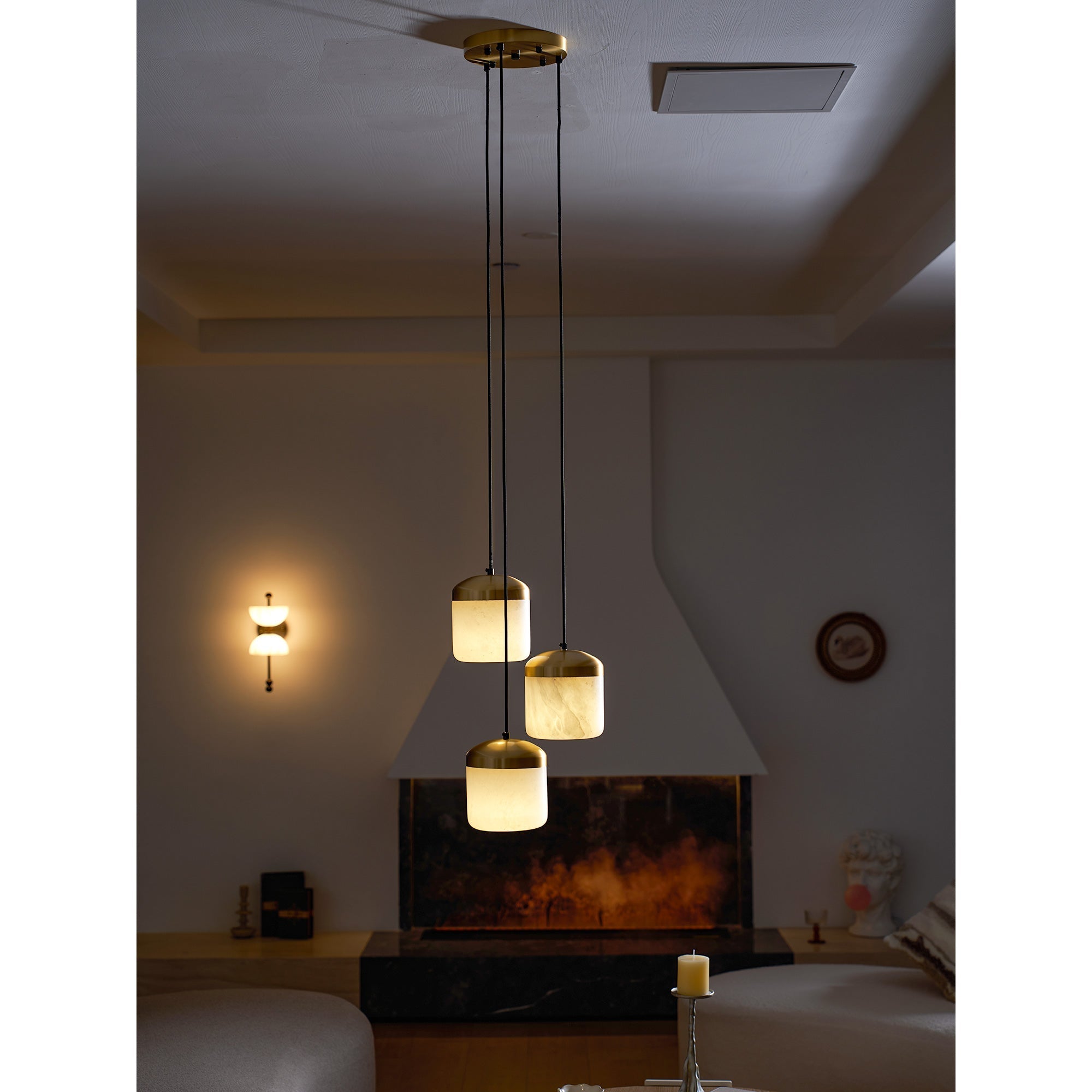 The Asta lamp's white finish in detail.