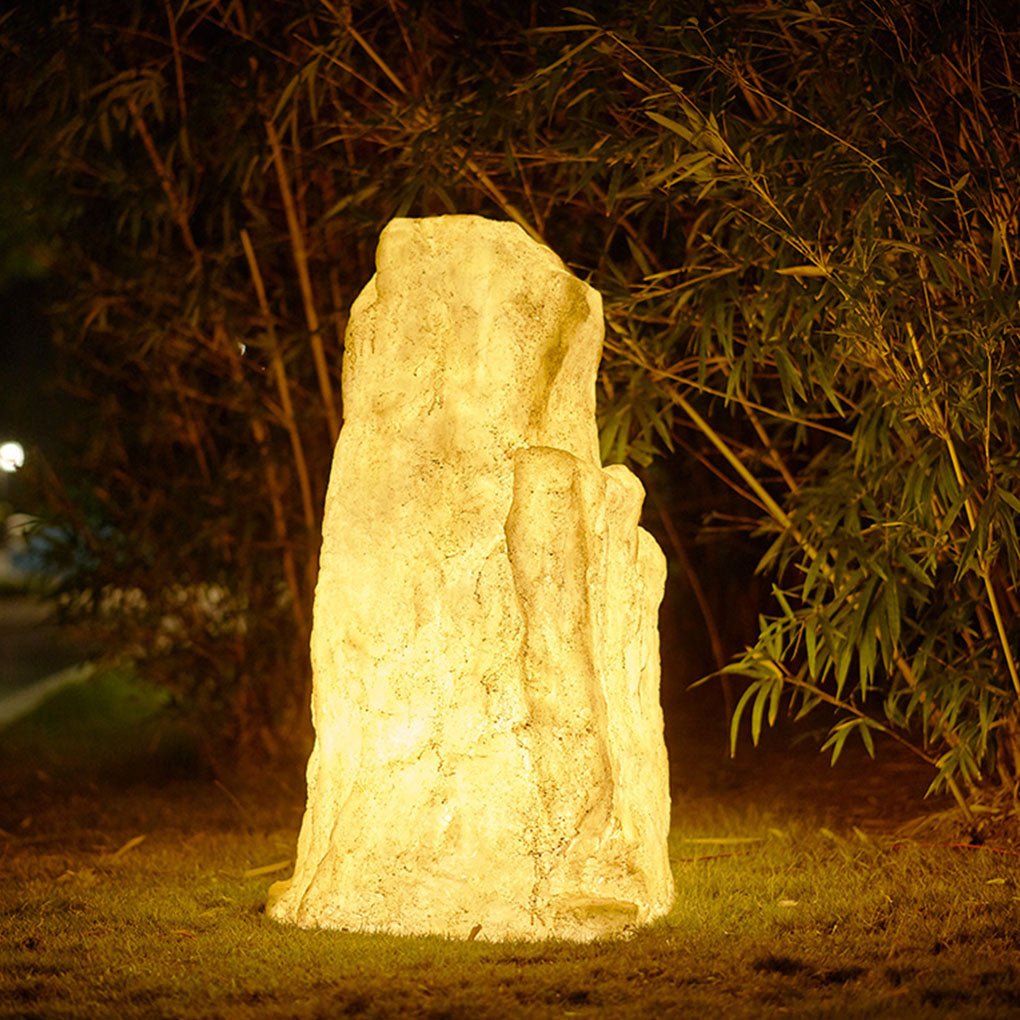 Lomard LED Classic Landscape Resin Outdoor Lawn Lamp