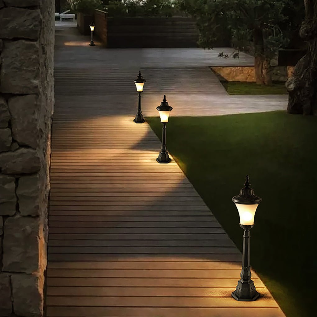 Uniny Vintage Elegant Retro Glass Outdoor Post Light