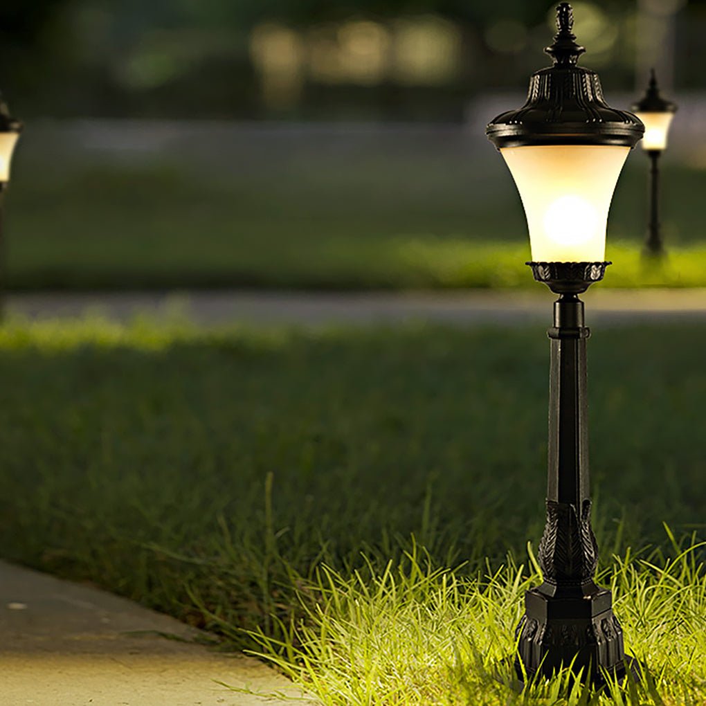 Uniny Vintage Elegant Retro Glass Outdoor Post Light