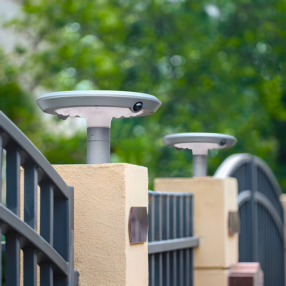 Vanda Simple Round LED Solar LED Outdoor Post Light
