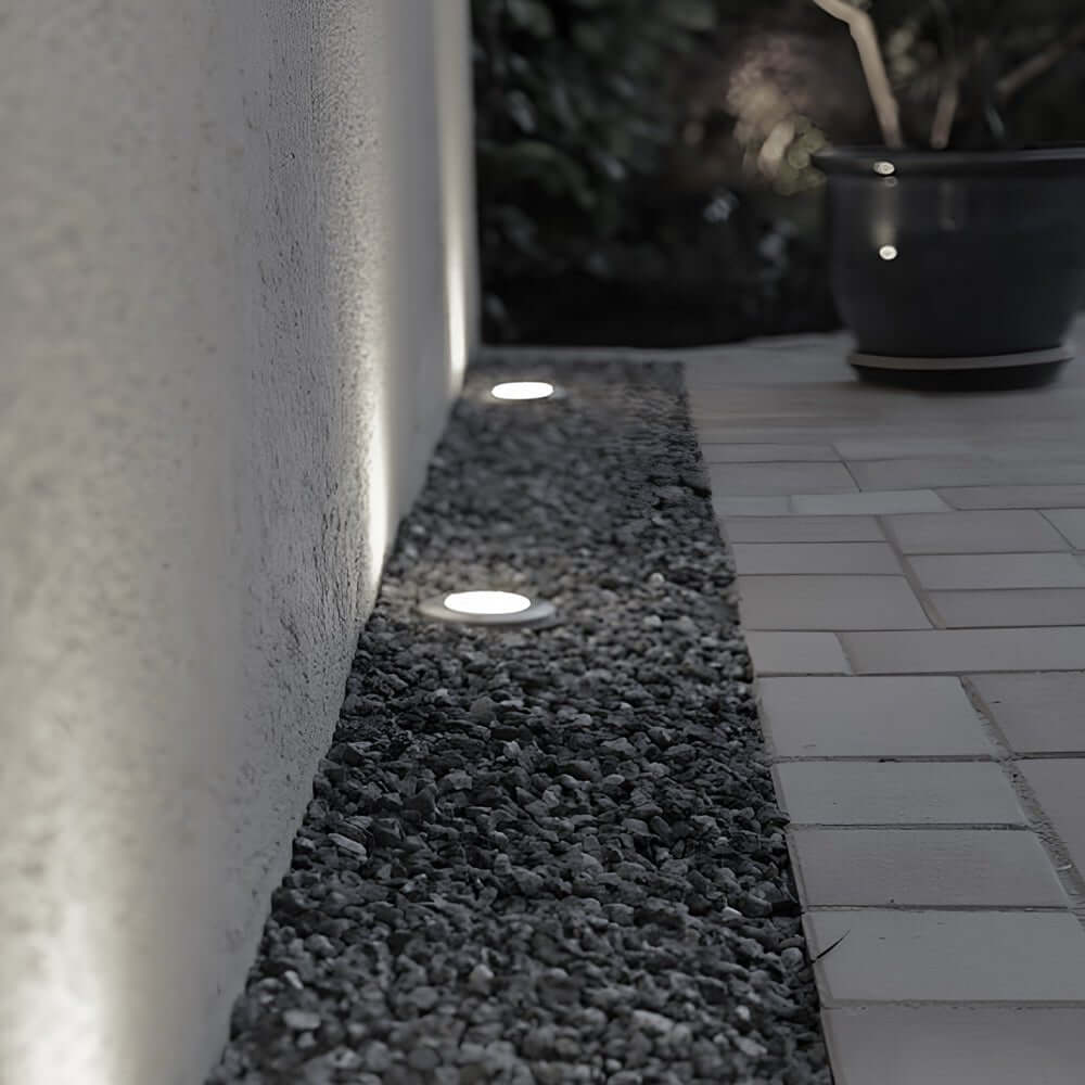 Graham Solar Powered Outdoor Well Light