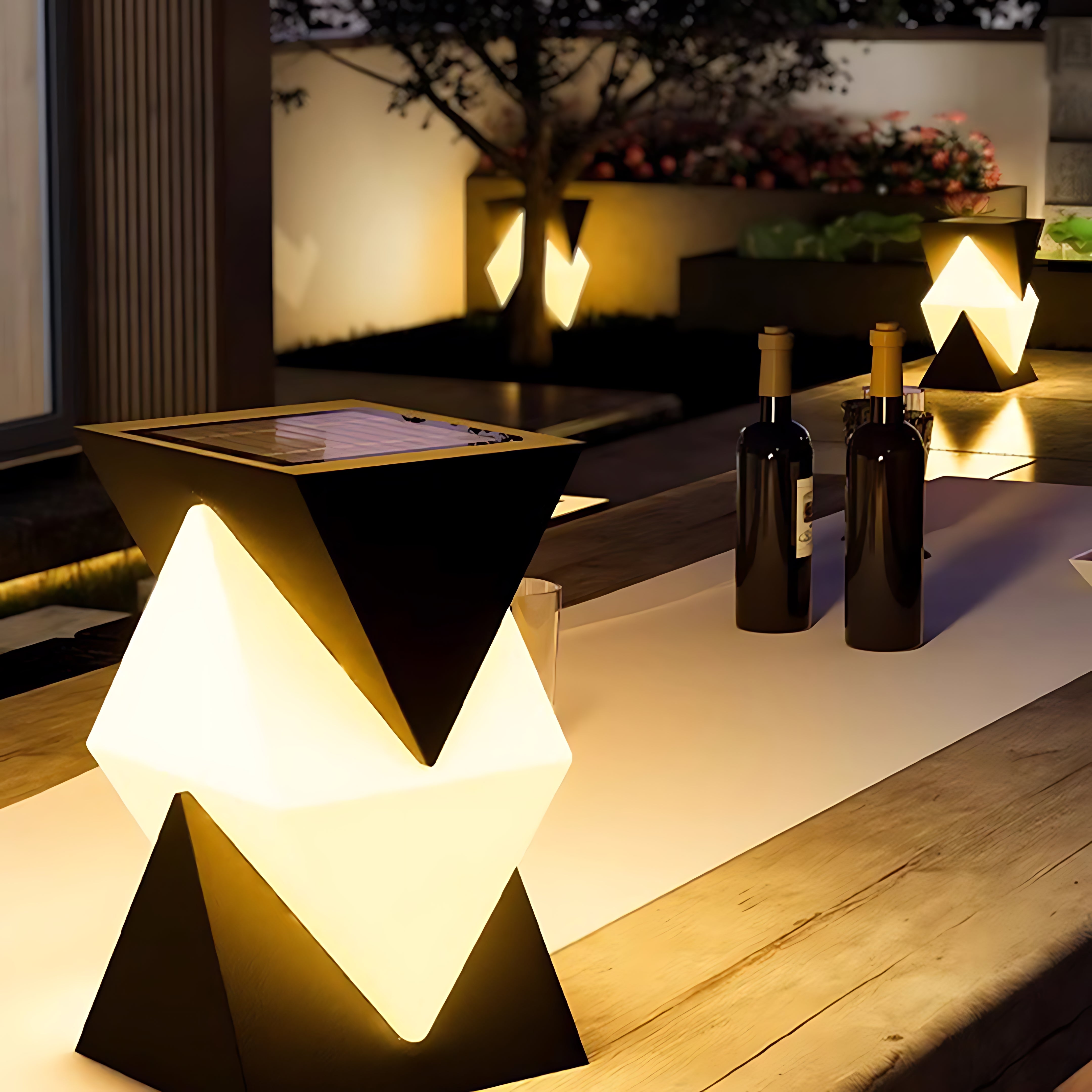 Walth Special Shaped Modern PE Outdoor Piller Light