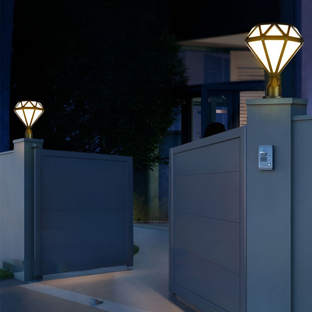 Blackbird Unique Diamond-shaped LED Outdoor Fence Post Lights