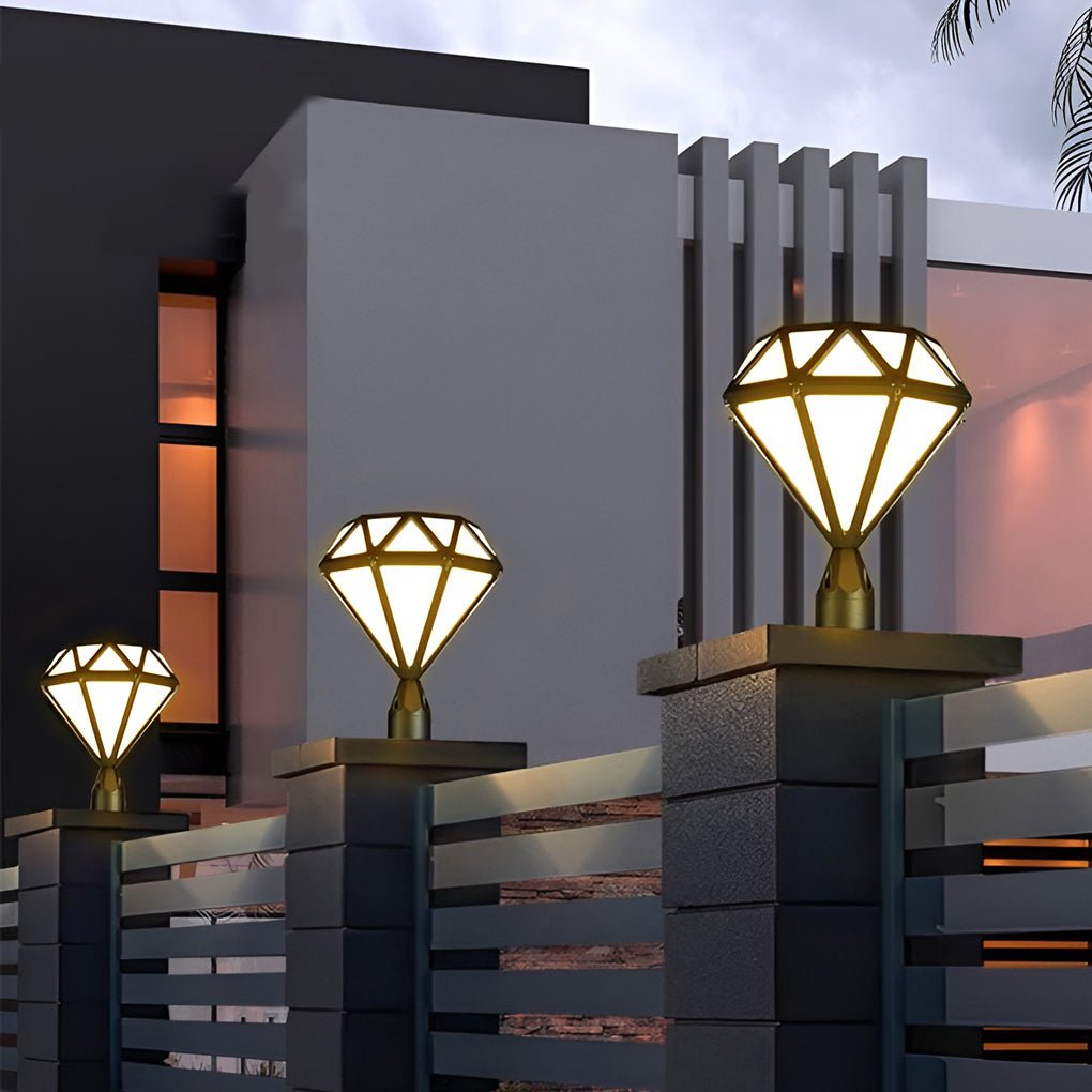 Blackbird Unique Diamond-shaped LED Outdoor Fence Post Lights