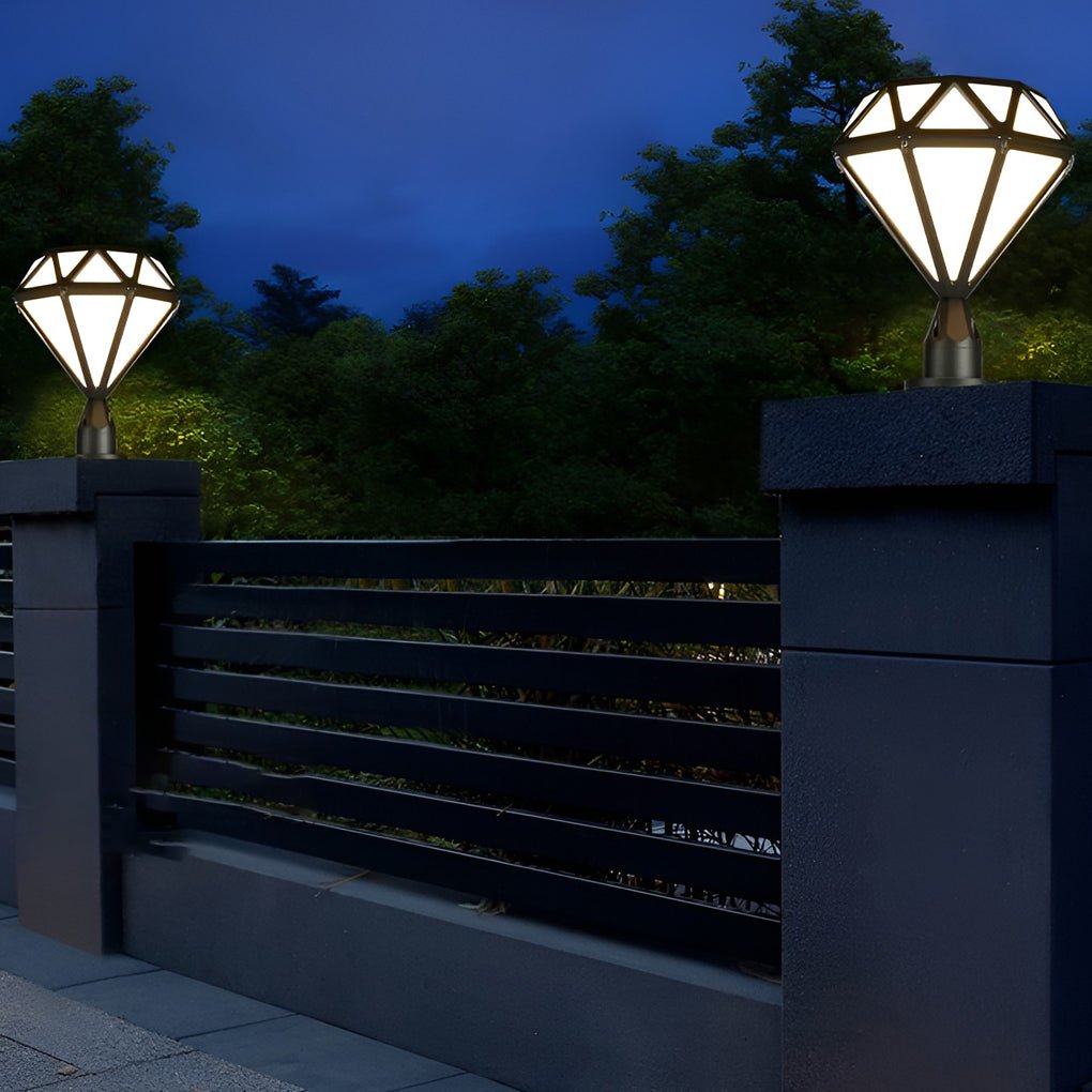 Blackbird Unique Diamond-shaped LED Outdoor Fence Post Lights