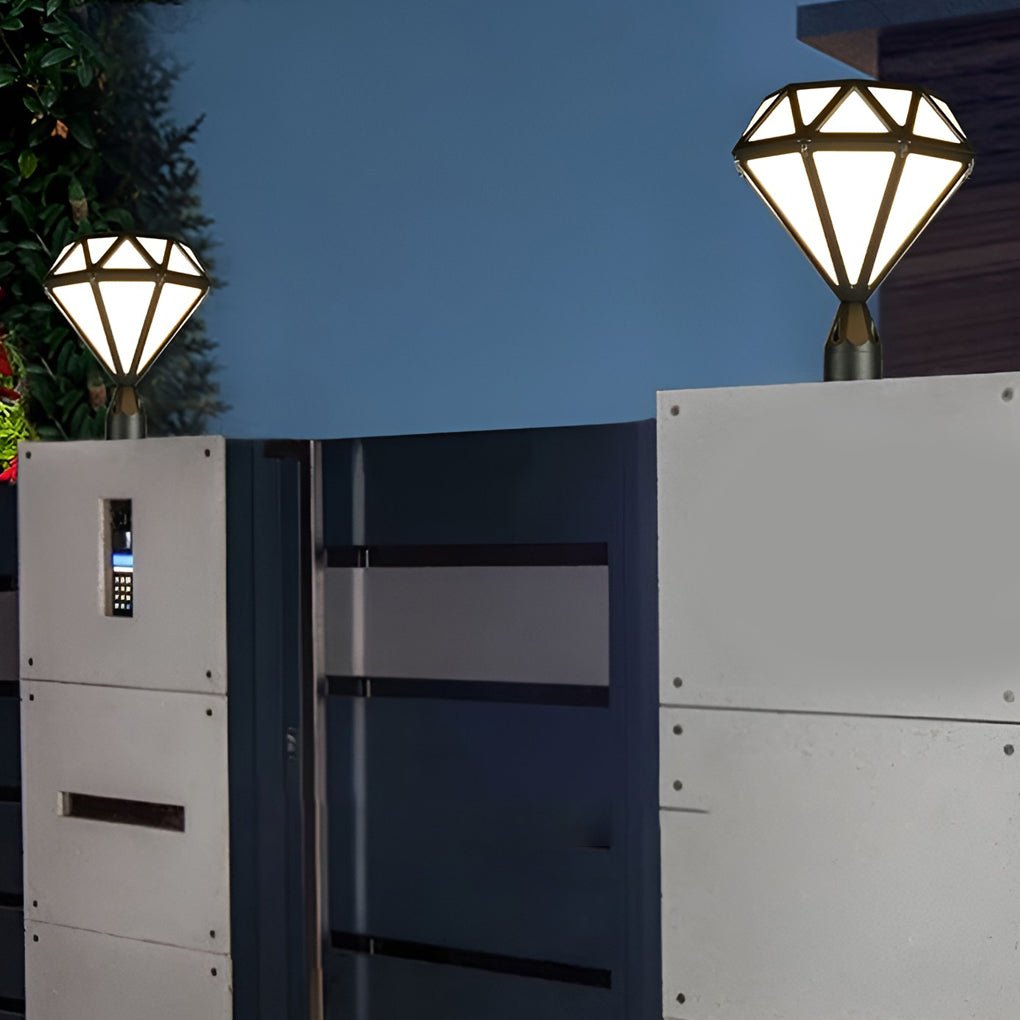 Blackbird Unique Diamond-shaped LED Outdoor Fence Post Lights
