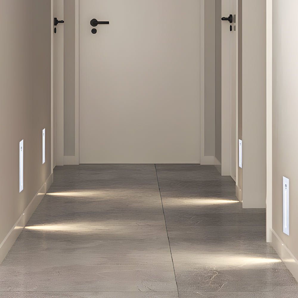 Emmanu Vertical Contemporary Outdoor Steps Lamp