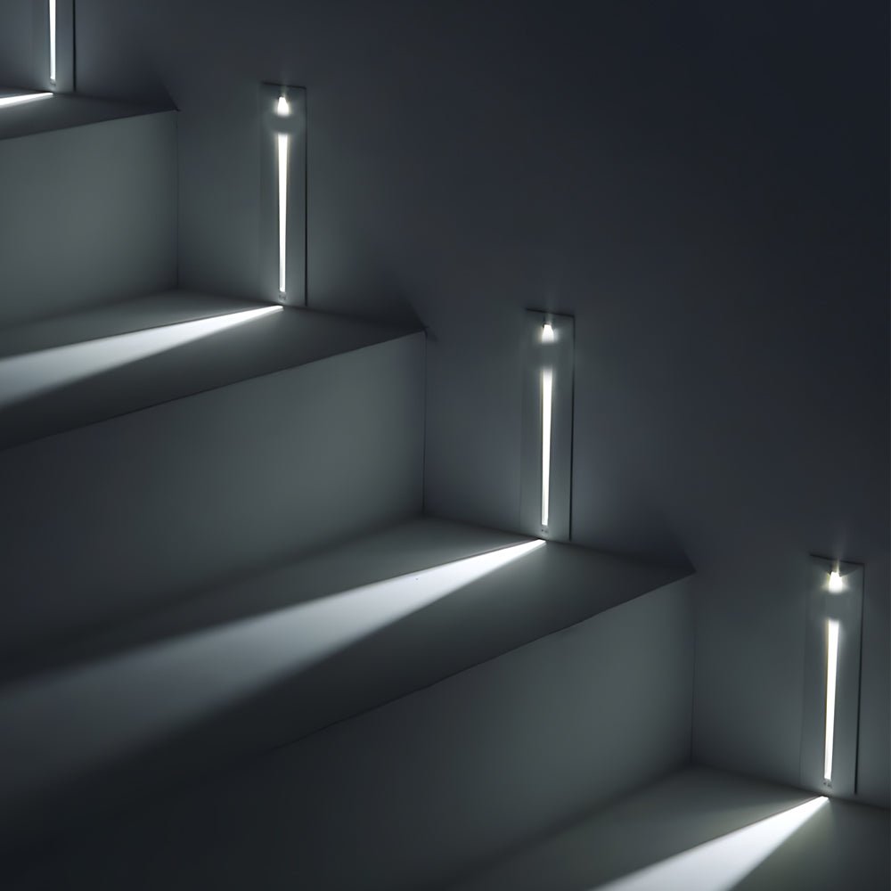 Emmanu Vertical Contemporary Outdoor Steps Lamp