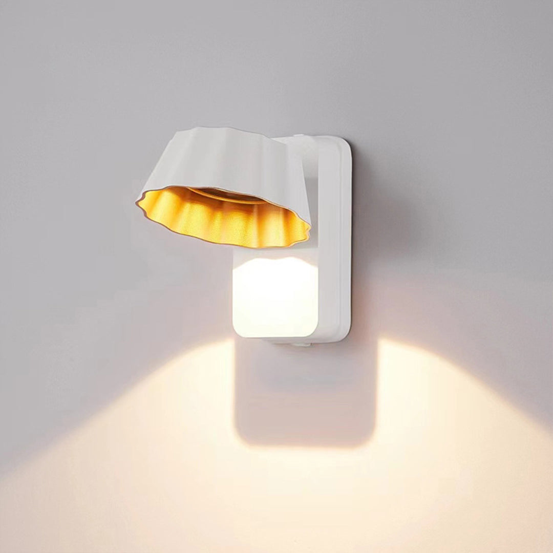 Daniel Modern Sconce Adjustable Outdoor Light